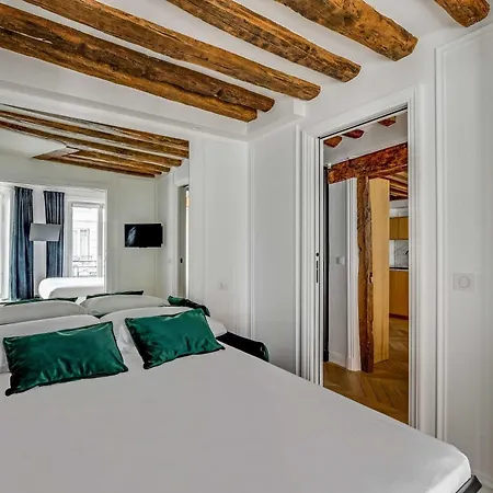 2bdr 5p Au Centre De In Downtown Apartment *