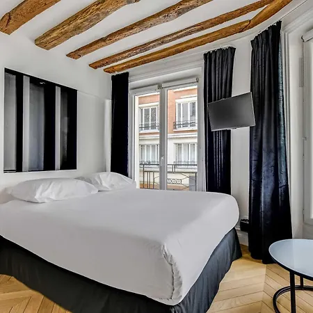Apartment 2bdr 5p Au Centre De In Downtown Paris